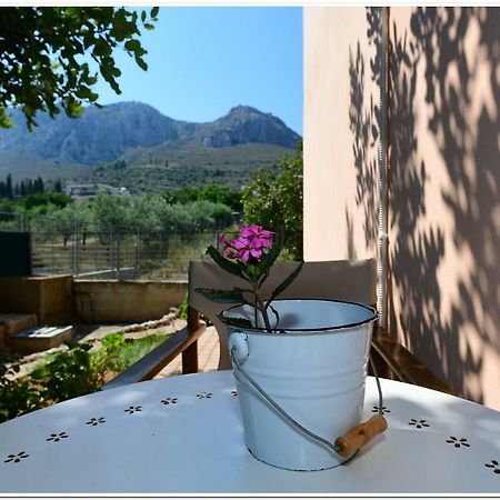Cozy Home With Great View In Ancient Korinth Exterior foto